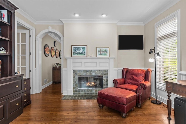 1135 Lawrence Ave, Lake Forest, IL 60045 - sitting room featuring wood finished floors, crown molding, and a fireplace