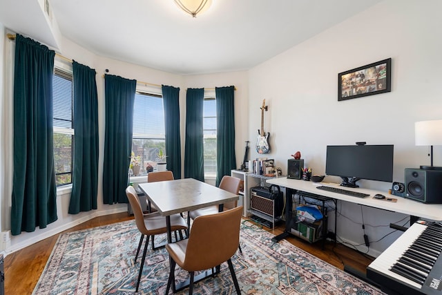 1630 N Avers Ave, Chicago, IL 60647 - dining space with wood finished floors and a desk