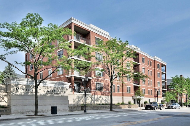 210 N Addison Ave Unit 201, Elmhurst, IL 60126 - view of apartment building / complex