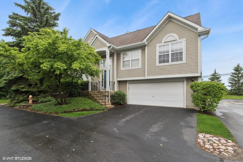 928 S Darla Ct, Waukegan, IL 60085 - photo 1