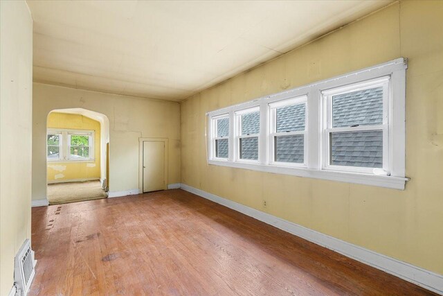 4835 W Sunnyside Ave, Chicago, IL 60630 - photo 4