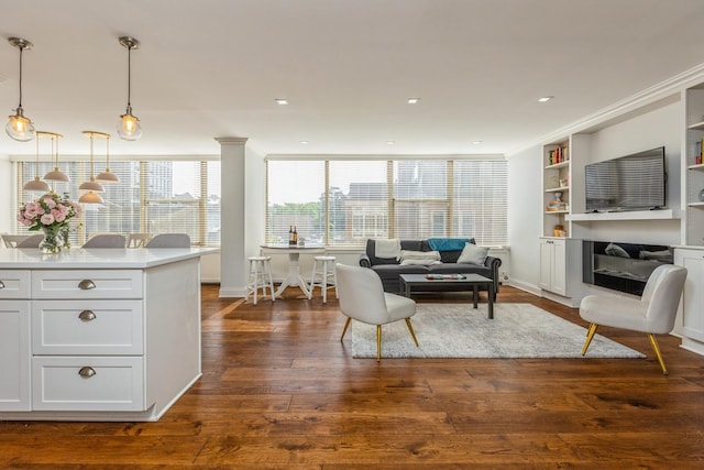 360 W Wellington Ave Unit 2E, Chicago, IL 60657 - photo 2