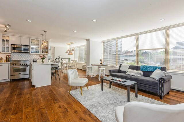 360 W Wellington Ave Unit 2E, Chicago, IL 60657 - photo 5