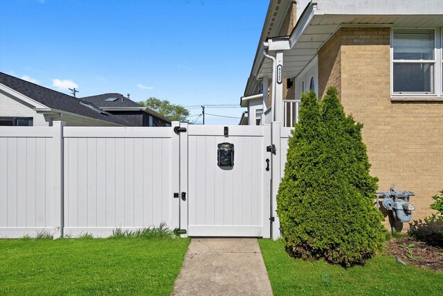 4322 Amelia Ave, Lyons, IL 60534 - view of gate