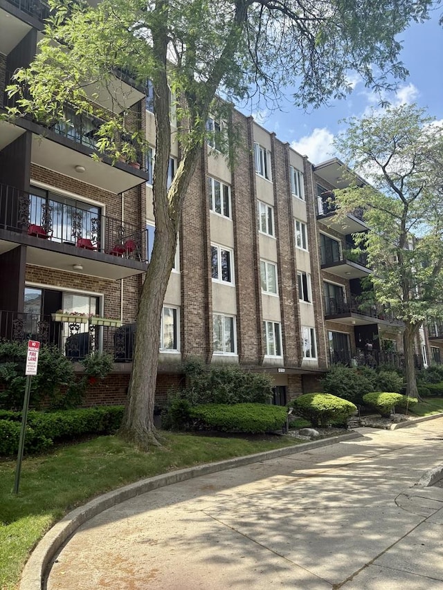 5501 Lincoln Ave Unit 405, Morton Grove, IL 60053 - view of apartment building / complex