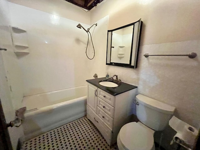 1520 Washington St, Evanston, IL 60202 - bathroom with toilet, vanity, and  shower combination