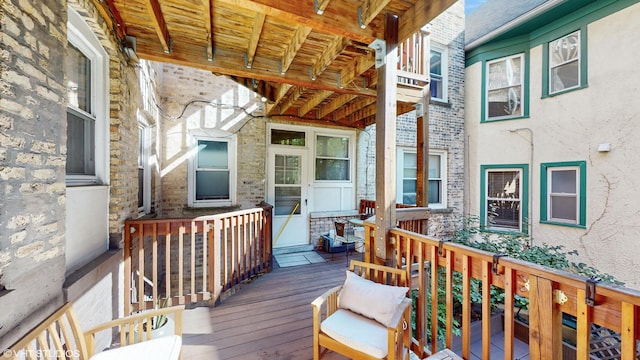 5842 N Wayne Ave Unit 1, Chicago, IL 60660 - view of wooden terrace