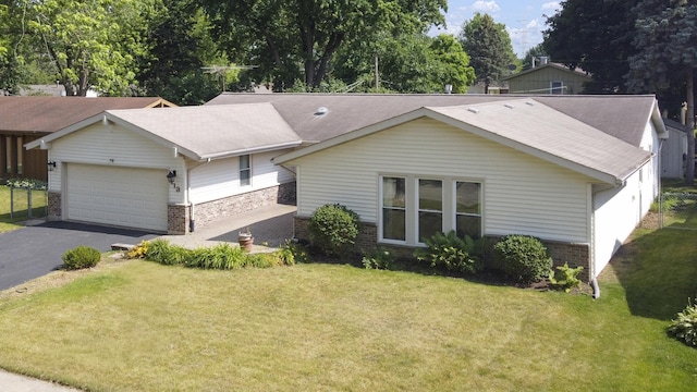 113 Sherwood Dr, Cary, IL 60013 - photo 1