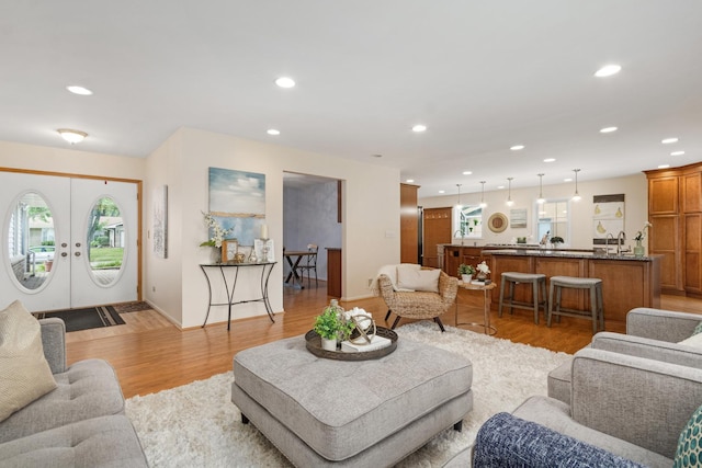 113 Sherwood Dr, Cary, IL 60013 - photo 2