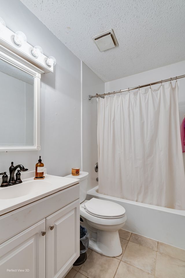 4675 Whitney Dr, Hanover Park, IL 60133 - photo 13