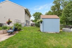 4675 Whitney Dr, Hanover Park, IL 60133 - photo 16