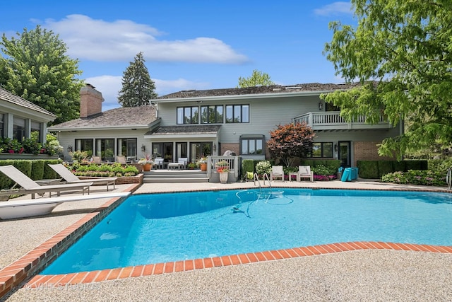 1242 Antietam Dr, Long Grove, IL 60047 - swimming pool with a patio area
