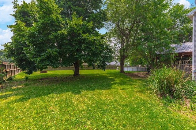 102 Merganser Ct, Downs, IL 61736 - view of yard