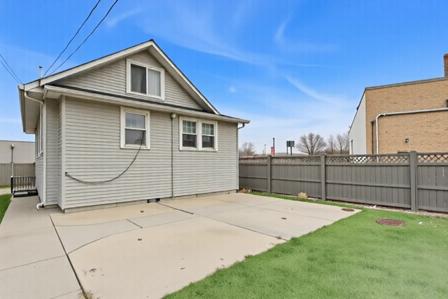 3731 Maple Ave, Berwyn, IL 60402 - back of property with a patio area
