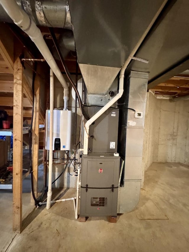1102 Brian Dr, Manteno, IL 60950 - utility room featuring water heater