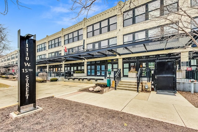 1110 W 15th St Unit 218, Chicago, IL 60608 - view of building exterior