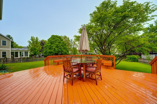 713 Warwick Ln, Lake Zurich, IL 60047 - wooden terrace with outdoor dining space