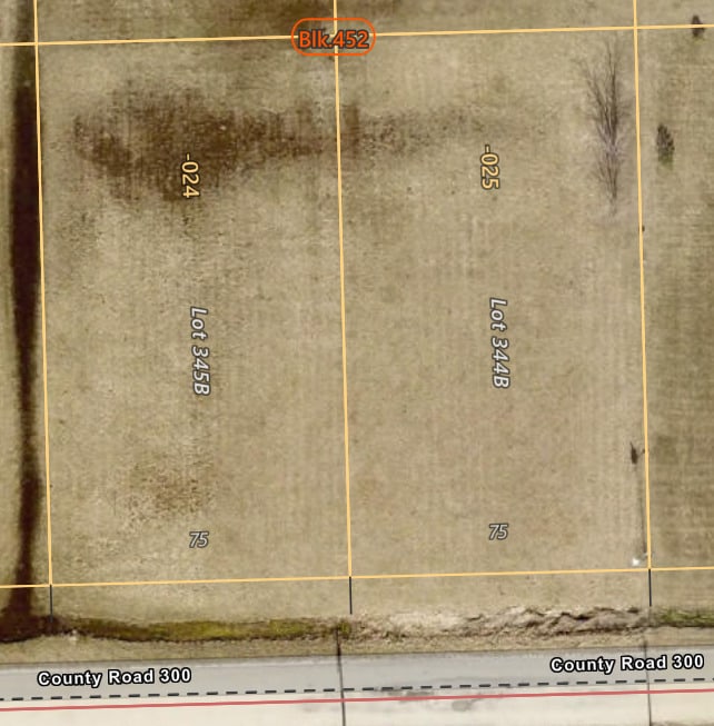 56 E 300 N Rd, Loda, IL 60948