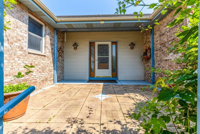 3206 Turnberry Dr, Mchenry, IL 60050 - entrance to property with covered porch