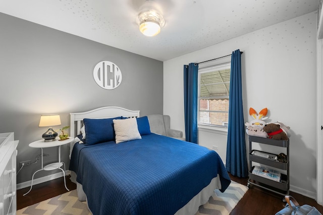 5111 S Luna Ave, Chicago, IL 60638 - bedroom featuring wood finished floors and baseboards