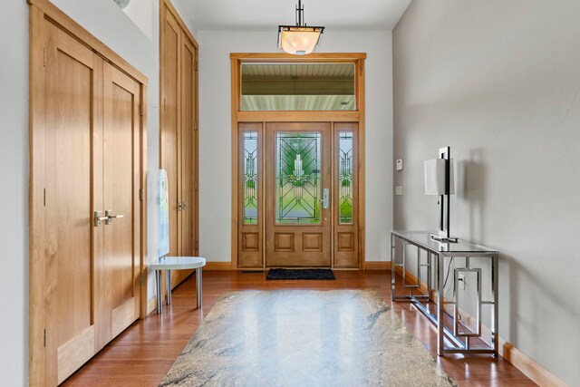 515 Stone Ridge Ln, Cherry Valley, IL 61016 - entrance foyer featuring wood finished floors