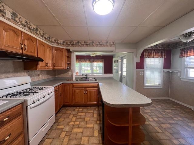 409 S E St, Clinton, IL 61727 - photo 13