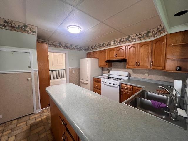409 S E St, Clinton, IL 61727 - photo 15