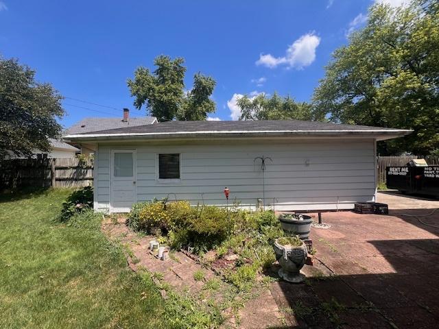 409 S E St, Clinton, IL 61727 - photo 32