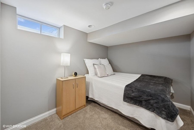 907 N Wilshire Ln, Arlington Heights, IL 60004 - bedroom with baseboards and light carpet
