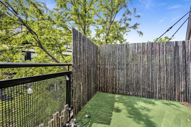 1033 W 14th Pl Unit 337, Chicago, IL 60608 - view of yard