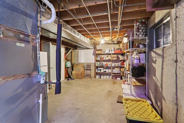 304 Fairhaven Dr, Winthrop Harbor, IL 60096 - unfinished below grade area with heating unit