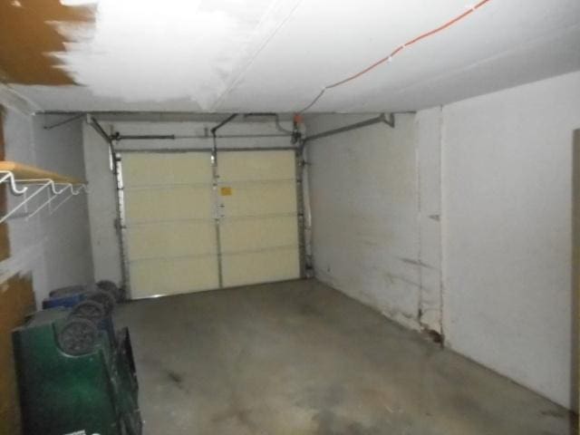 464 Buchanan Ct, Vernon Hills, IL 60061 - view of garage