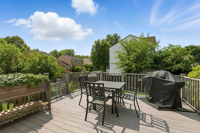 deck featuring outdoor dining space