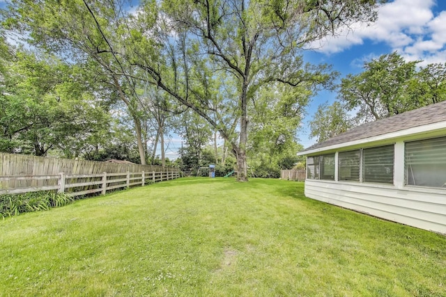 614 Beach Ave, La Grange Park, IL 60526 - view of yard