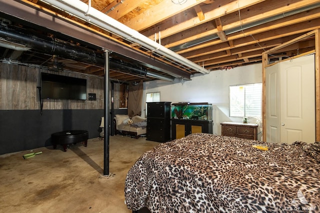 1710 Chestnut Hill Rd, Plainfield, IL 60586 - bedroom featuring concrete flooring