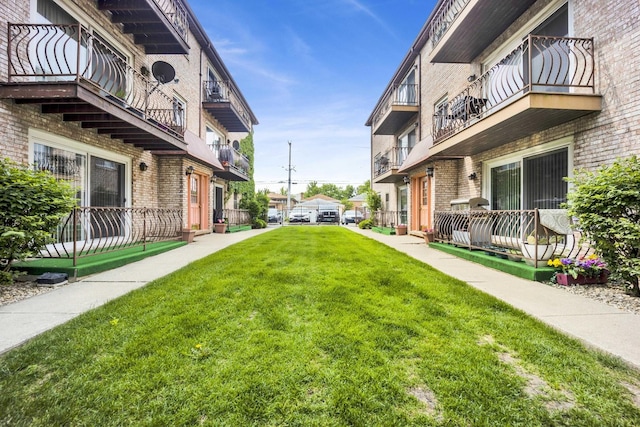 5739 W 63rd St Unit 3S, Chicago, IL 60638 - view of home's community with a lawn