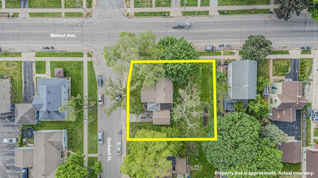 552 Walnut Ave, Elgin, IL 60123 - aerial overview of property's location featuring property parcel outlined