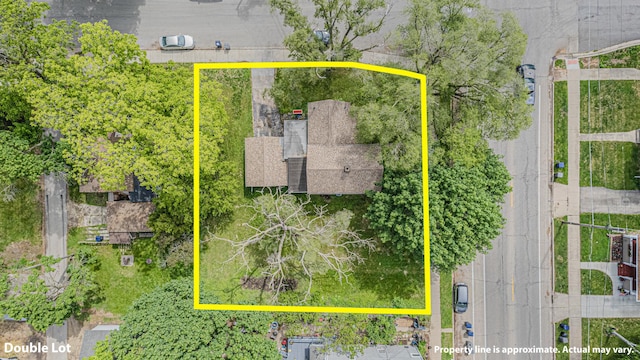 552 Walnut Ave, Elgin, IL 60123 - aerial view of property and surrounding area with property parcel outlined