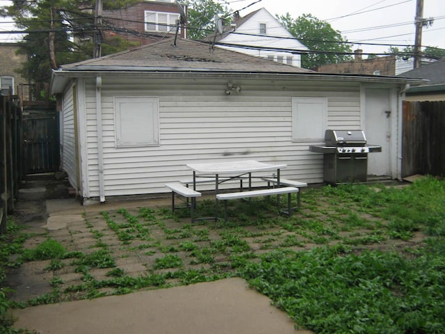 2339 N Kilbourn Ave, Chicago, IL 60639 - back of property featuring a patio