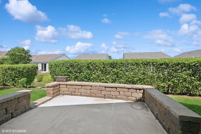 3332 Sheridan Ln, Mundelein, IL 60060 - view of patio / terrace