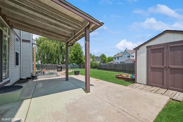 955 S Roxbury Ct, Round Lake, IL 60073 - fenced backyard with a shed and a patio