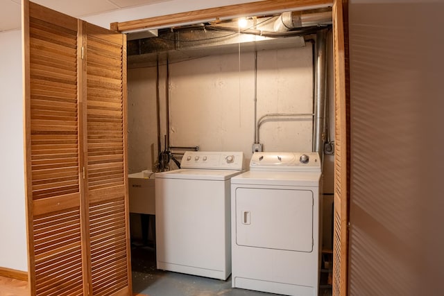 1413 N Metropolitan Ave, Waukegan, IL 60085 - washroom with independent washer and dryer