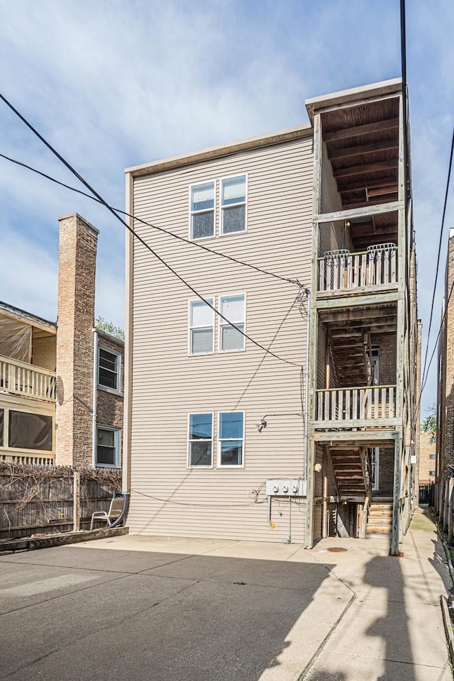 6210 N Francisco Ave, Chicago, IL 60659 - view of building exterior