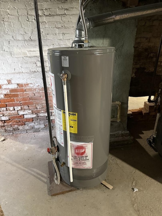 26 Elm Pl, Princeton, IL 61356 - utilities with gas water heater