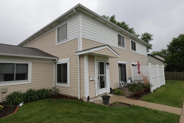 1483 Cornell Ct, Hoffman Estates, IL 60169 - view of front facade featuring a patio