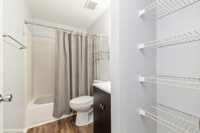 527 E Shagbark Ln Unit H, Streamwood, IL 60107 - full bathroom featuring wood finished floors, shower / bath combination with curtain, and vanity