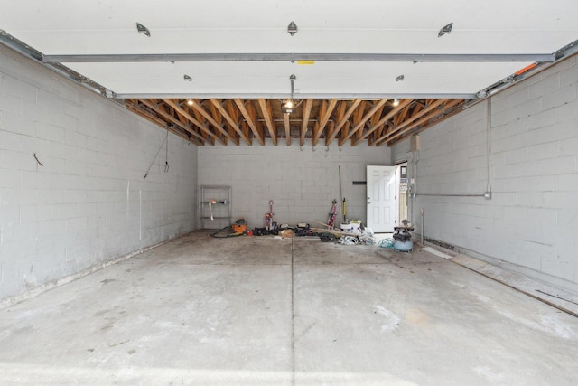 3926 N Greenview Ave, Chicago, IL 60613 - garage featuring concrete block wall