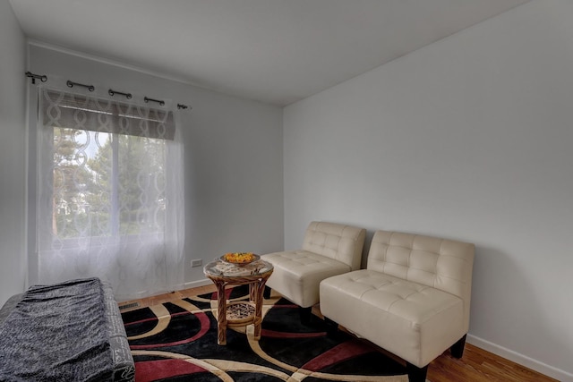833 Summerfield Dr, Roselle, IL 60172 - living area featuring wood finished floors and baseboards