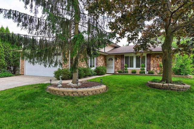 833 Summerfield Dr, Roselle, IL 60172 - view of front facade with stone siding, driveway, a front yard, and a garage