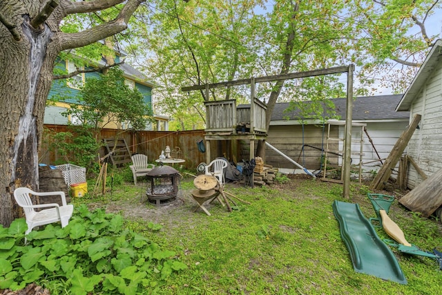 623 Dekalb Ave, Dekalb, IL 60115 - view of yard